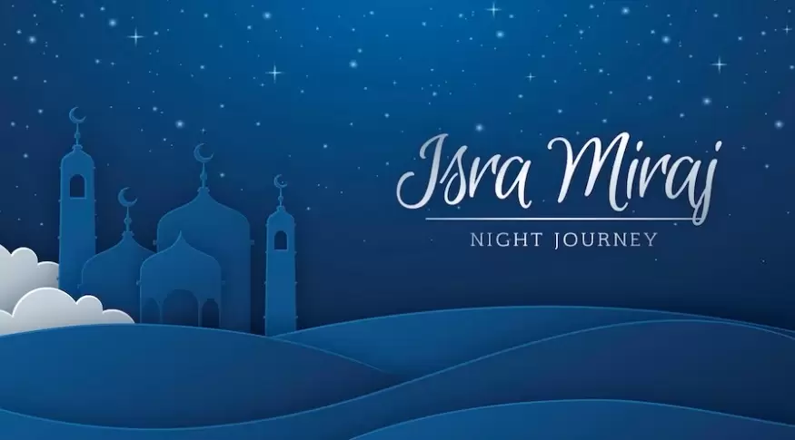 Isra' Mi’raj terdiri dari dua kata yaitu Isra dan Mi’raj Isra artinya berjalan di waktu malam. perjalanan malam menuju tangga tertinggi