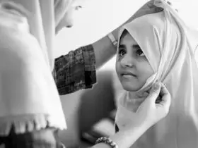 istiqomah dalam berjilbab.